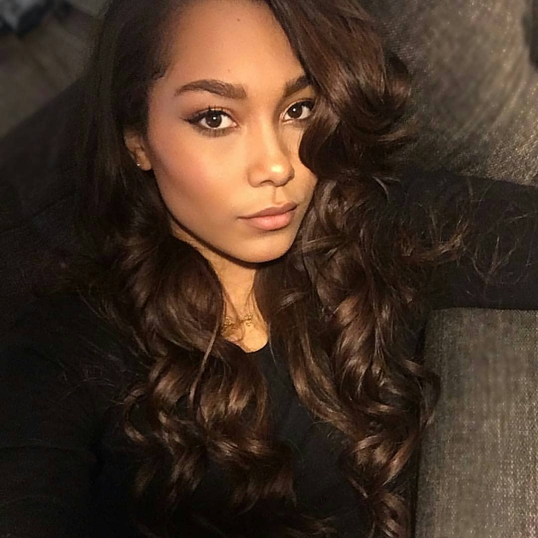 Anyone looking for PREMIUM QUALITY hair at affordable prices? 
Our Brazilian hair is one the BEST quality hair extensions around and is currently on SALE!
Unlike other brands, Xsandy's hair is unmixed, meaning all hair strands run in the same direction, with little or no short strands to mess up your slay.  We gaurantee 100% virgin, strong, silky smooth, tangle-free hair that lasts longer!
Oh, and did we mention that it's ON SALE?? To take advantage of our discounted prices on our Brazilian bundles visit our site:  http://xsandyshairandcosmetics.co.uk/product/brazilian-body-wave/
#xsandyshair
#premiumqualityhair
#extensions #cybermonday
#hairextensions